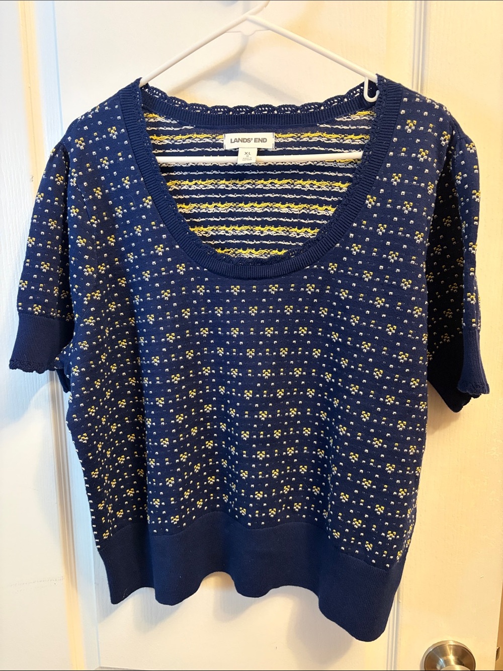 Lands' End Navy Short-Sleeve Scoop Neck Knit Top with Yellow & White Dot Pattern